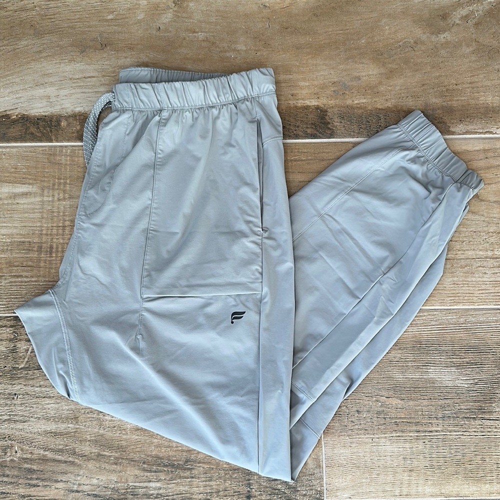 Fabletics Men's Gray Joggers
